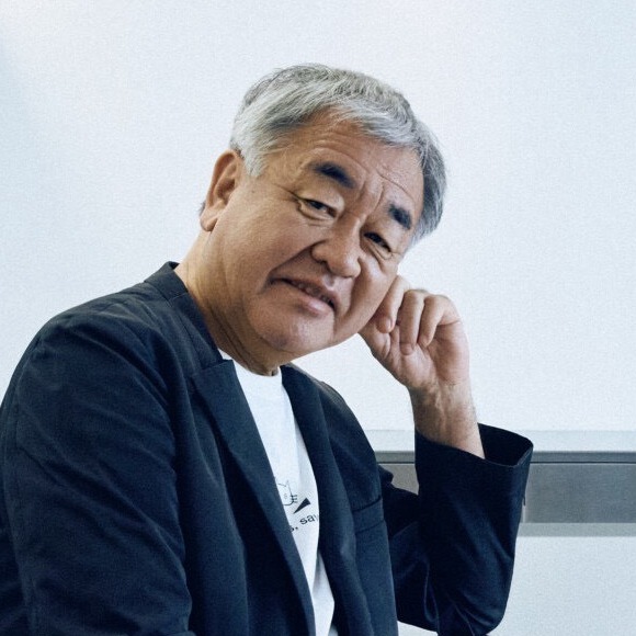 隈研吾氏のポートレート